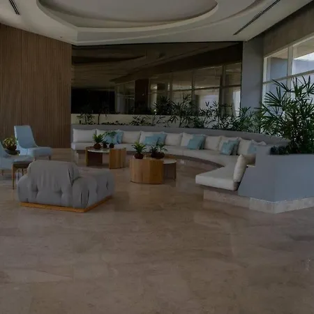 Con Piscina Privada Morros Io